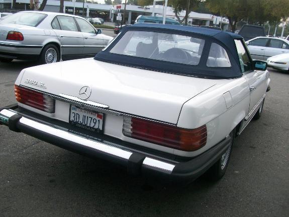 http://cimages3.carsforsale.com/354718/WDBBA45A8DB021301_2.jpg?dt=122220111631