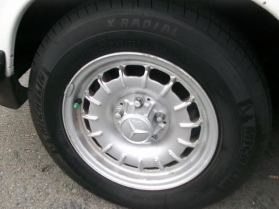 http://cimages3.carsforsale.com/354718/WDBBA45A8DB021301_9.jpg?dt=122220111631