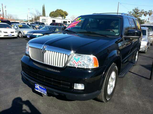 Tothego - 2005 Lincoln Navigator_1