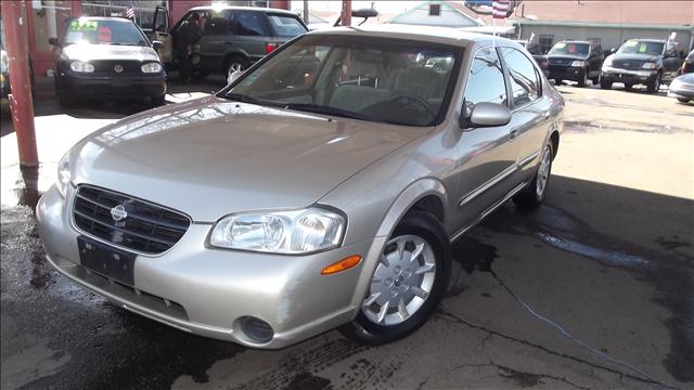 2000 Nissan Maxima for sale