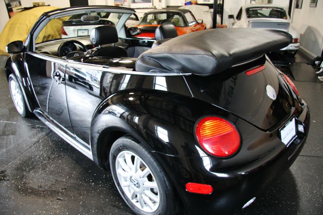 2004 Volkswagen New Beetle