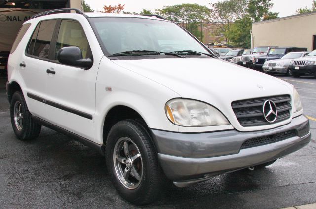 1998 Mercedes-Benz M-Class