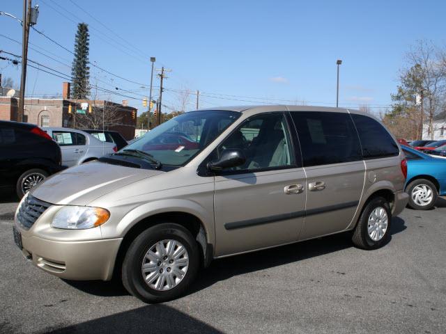 2005 Chrysler Town & Country for sale