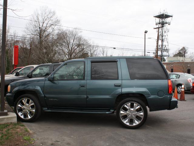 2000 GMC Yukon Denali for sale