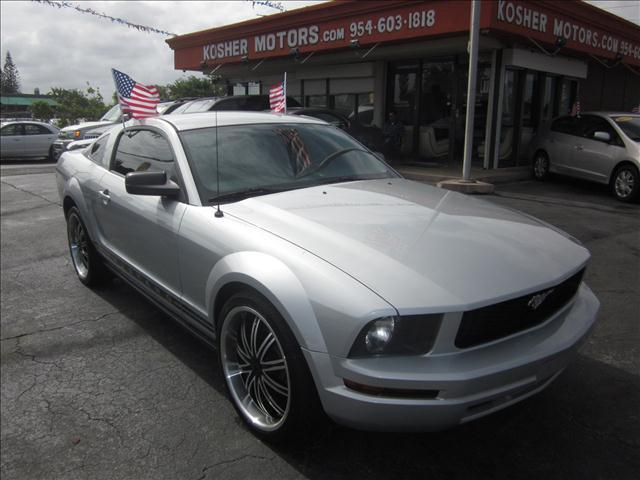 2005 FORD MUSTANG BASE, silver, ...