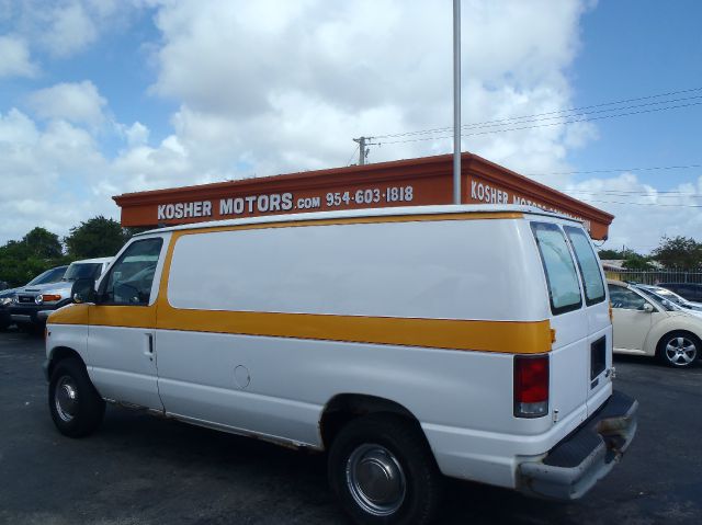 1999 Ford E250