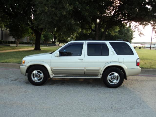 2000 Infiniti QX4 for sale