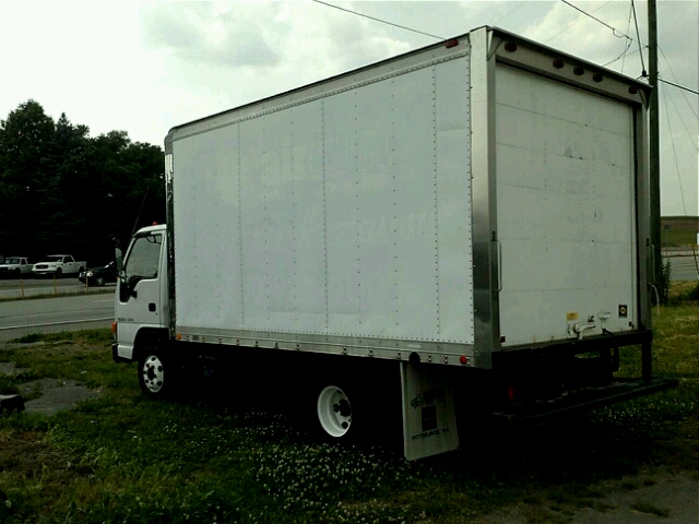 2005 Isuzu NPR for sale