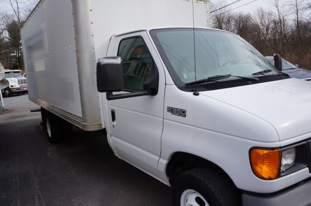 2005 Ford E-350 for sale