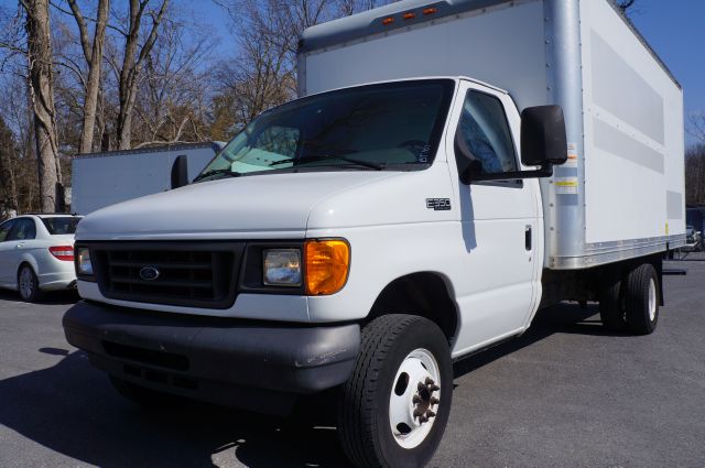2005 Ford E-350 for sale