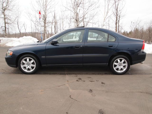 2004 Volvo S60