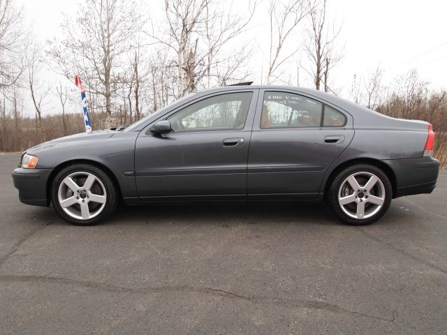 2004 Volvo S60