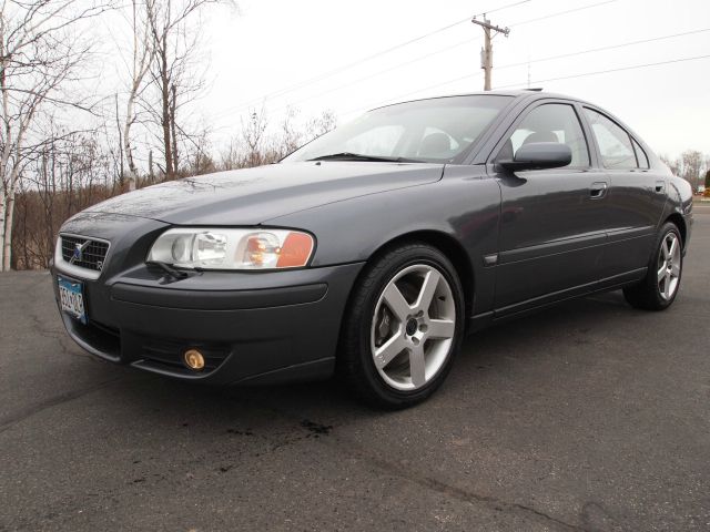 2004 Volvo S60