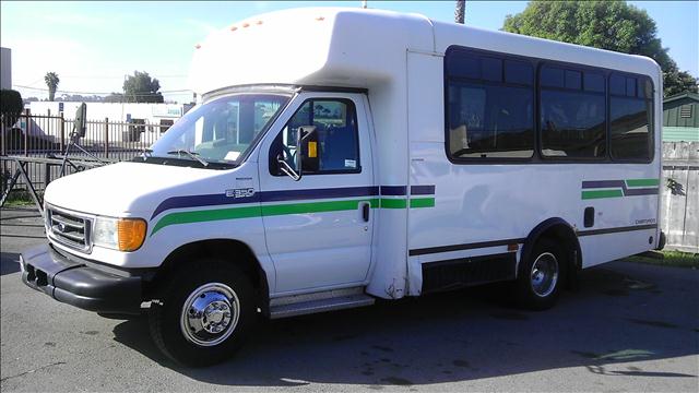 2005 Ford Econoline