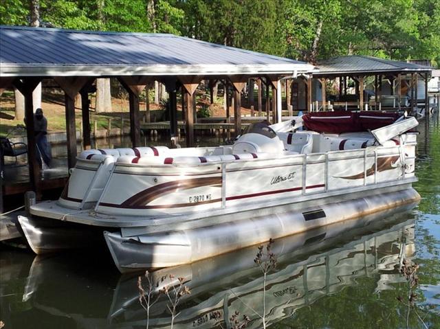 1999 CREST 28' Pontoon Boat for sale