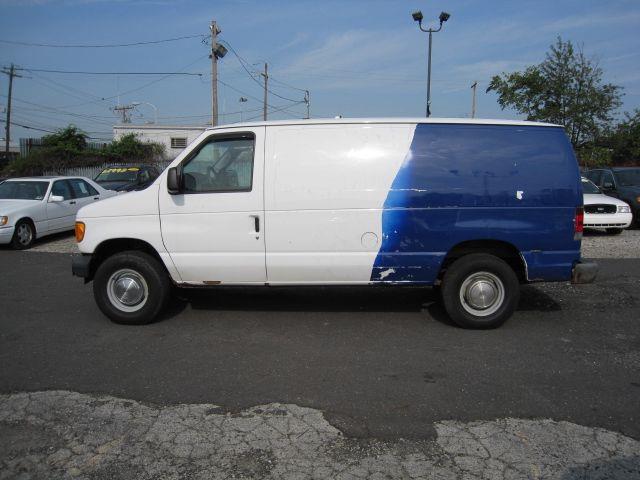 2004 Ford Econoline