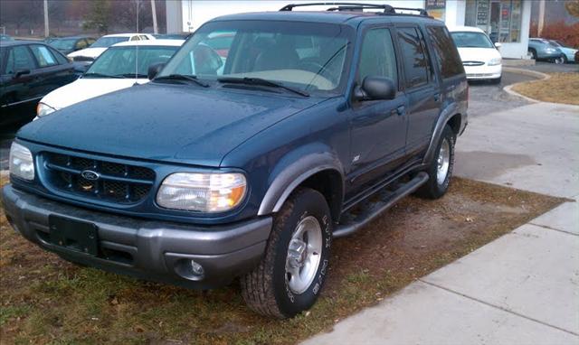 2000 Ford Explorer for sale