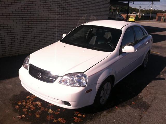 2006 Suzuki Forenza for sale
