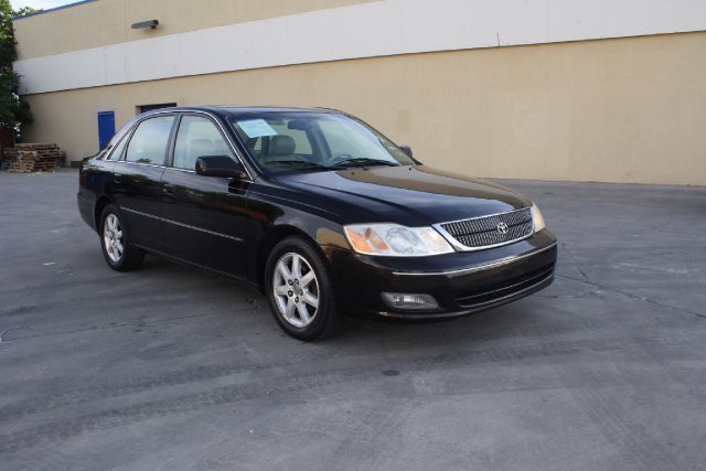 2000 Toyota Avalon for sale