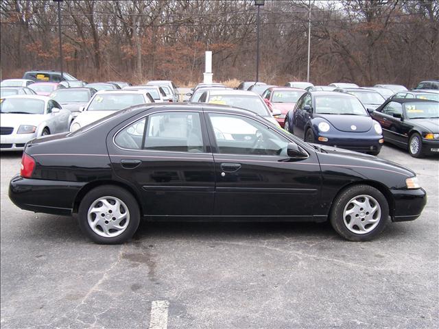 2000 Nissan Altima for sale