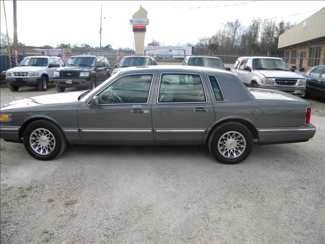 1997 Lincoln Town Car for sale