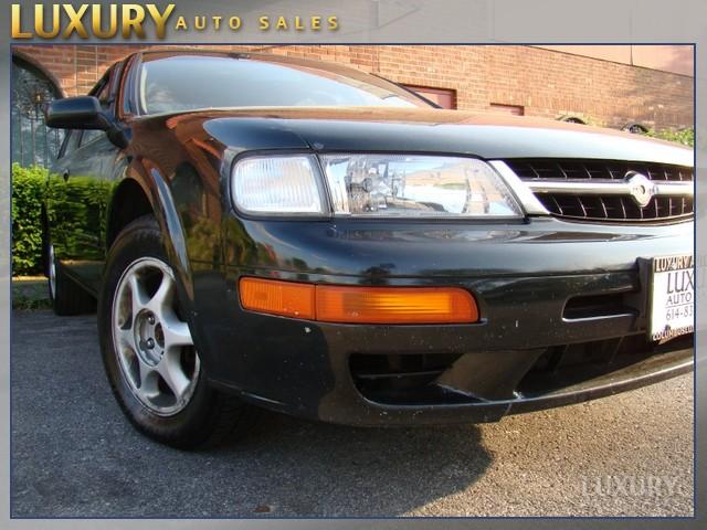 1998 Nissan Maxima for sale