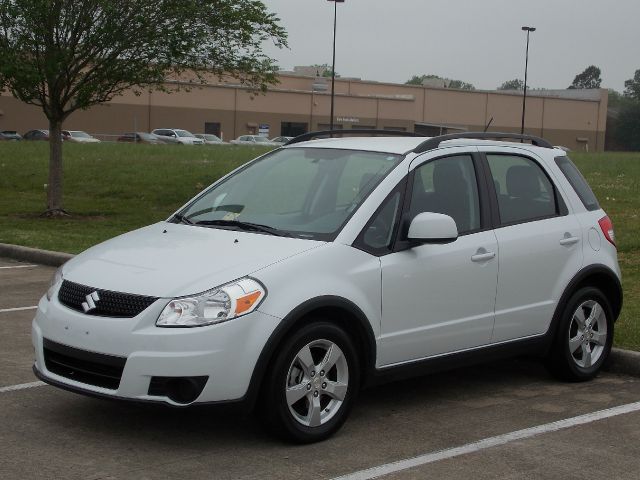 2012 SUZUKI SX4 CROSSOVER PREMIUM AWD white  all internet prices are reduced for cash cashier