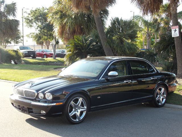 2007 JAGUAR XJ SERIES VANDEN PLAS black  all internet prices are reduced for cash cashiers ch