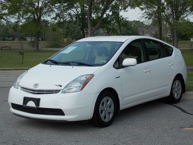 2007 TOYOTA PRIUS 4-DOOR LIFTBACK white  all internet prices are reduced for cash cashiers ch