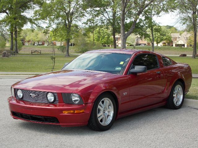 2007 FORD MUSTANG GT DELUXE COUPE red  all internet prices are reduced for cash cashiers chec