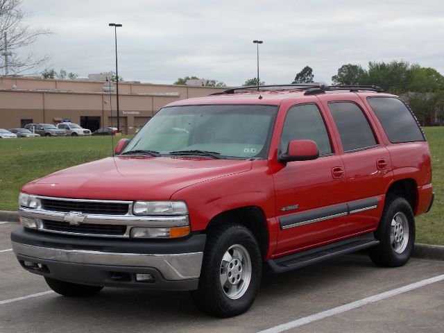 2002 CHEVROLET TAHOE 2WD red  all internet prices are reduced for cash cashiers check or same