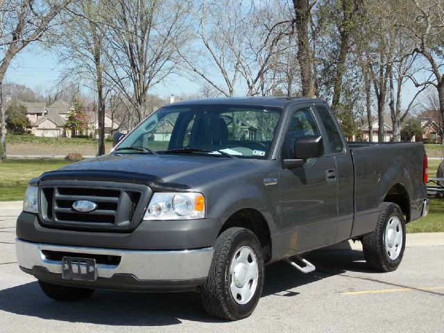 2007 FORD F150 XL 2WD gray  all internet prices are reduced for cash cashiers check or same a