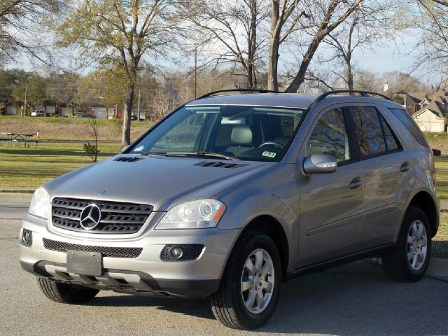 2006 MERCEDES-BENZ M-CLASS ML350 silver  all internet prices are reduced for cash cashiers ch