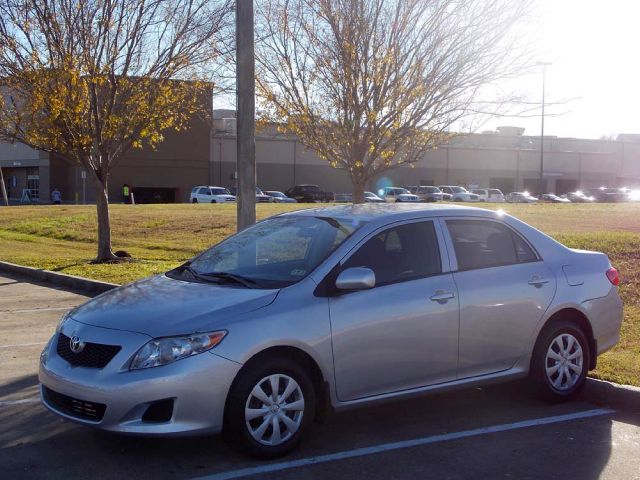 2010 TOYOTA COROLLA LE 4-SPEED AT silver  all internet prices are reduced for cash cashiers c