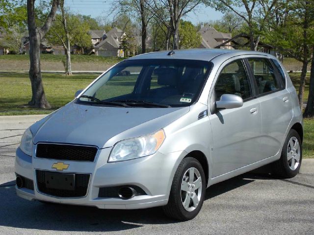 2009 CHEVROLET AVEO5 LS silver  all internet prices are reduced for cash cashiers check or sa