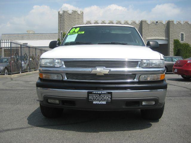 2004 Chevrolet Suburban