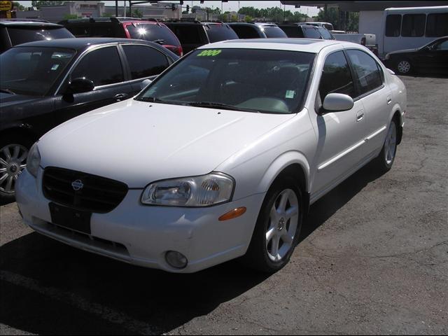 2000 Nissan Maxima for sale