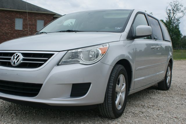 2011 Volkswagen Routan for sale