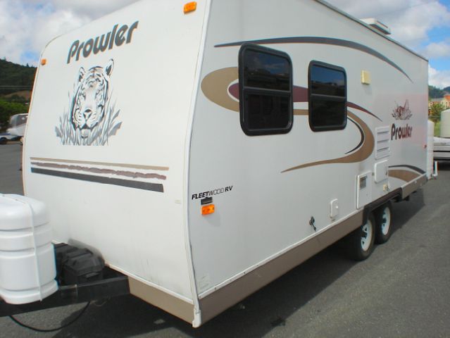 2005 FLEETWOOD PROWLER 18T6