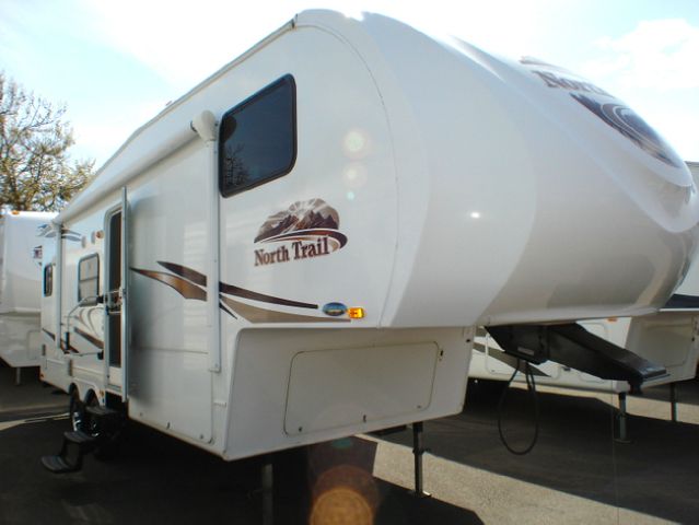 2010 HEARTLAND NORTH TRAIL 26RKS