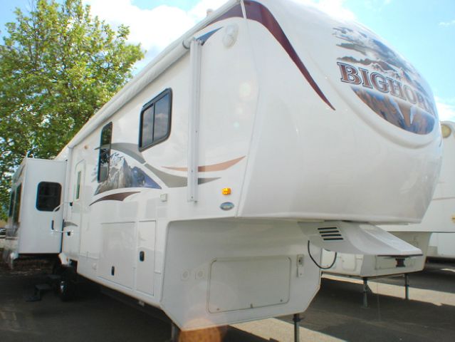 2010 HEARTLAND BIGHORN 3610RE