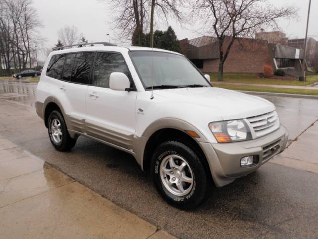 2002 Mitsubishi Montero for sale