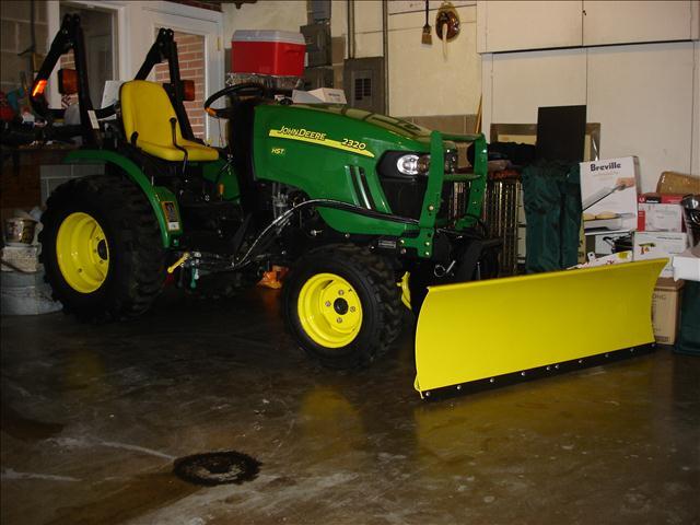 2006 John Deere 2320 for sale