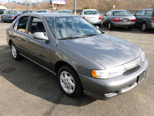 1999 Nissan Sentra