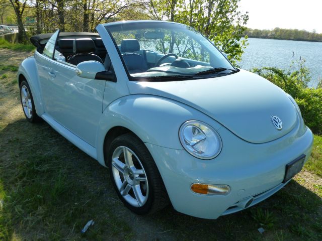2005 Volkswagen New Beetle