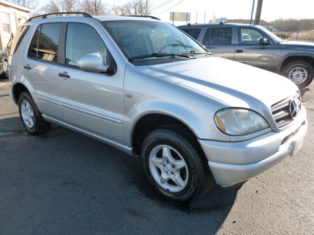 2001 Mercedes-Benz M-Class