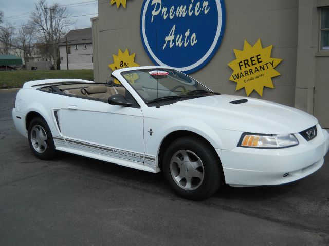 2000 Ford Mustang