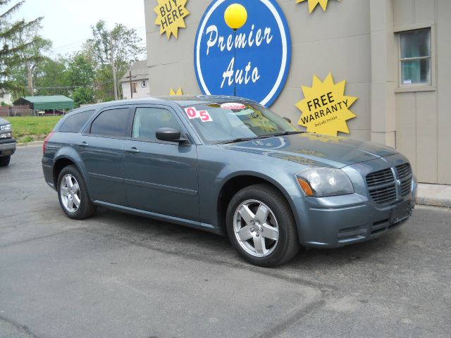 2005 Dodge Magnum