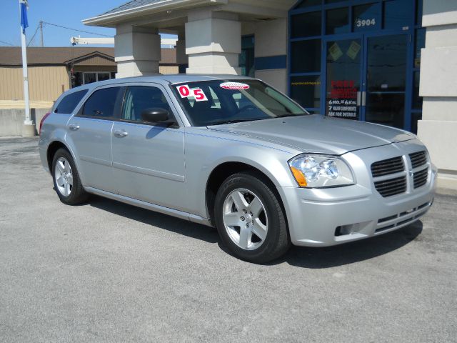 2005 Dodge Magnum