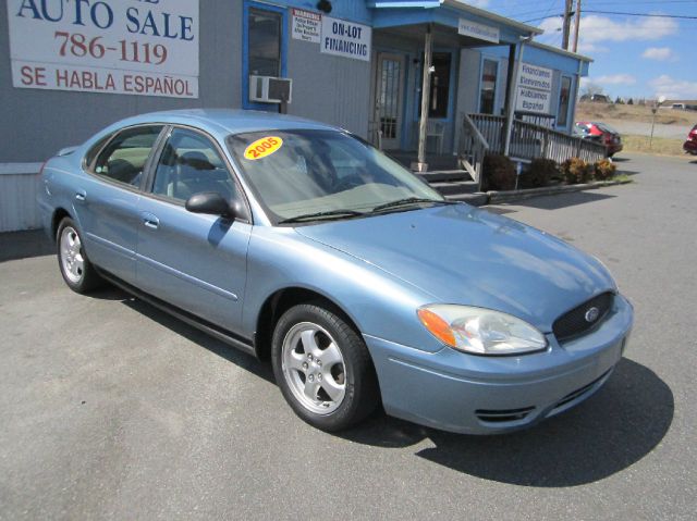 2005 Ford Taurus